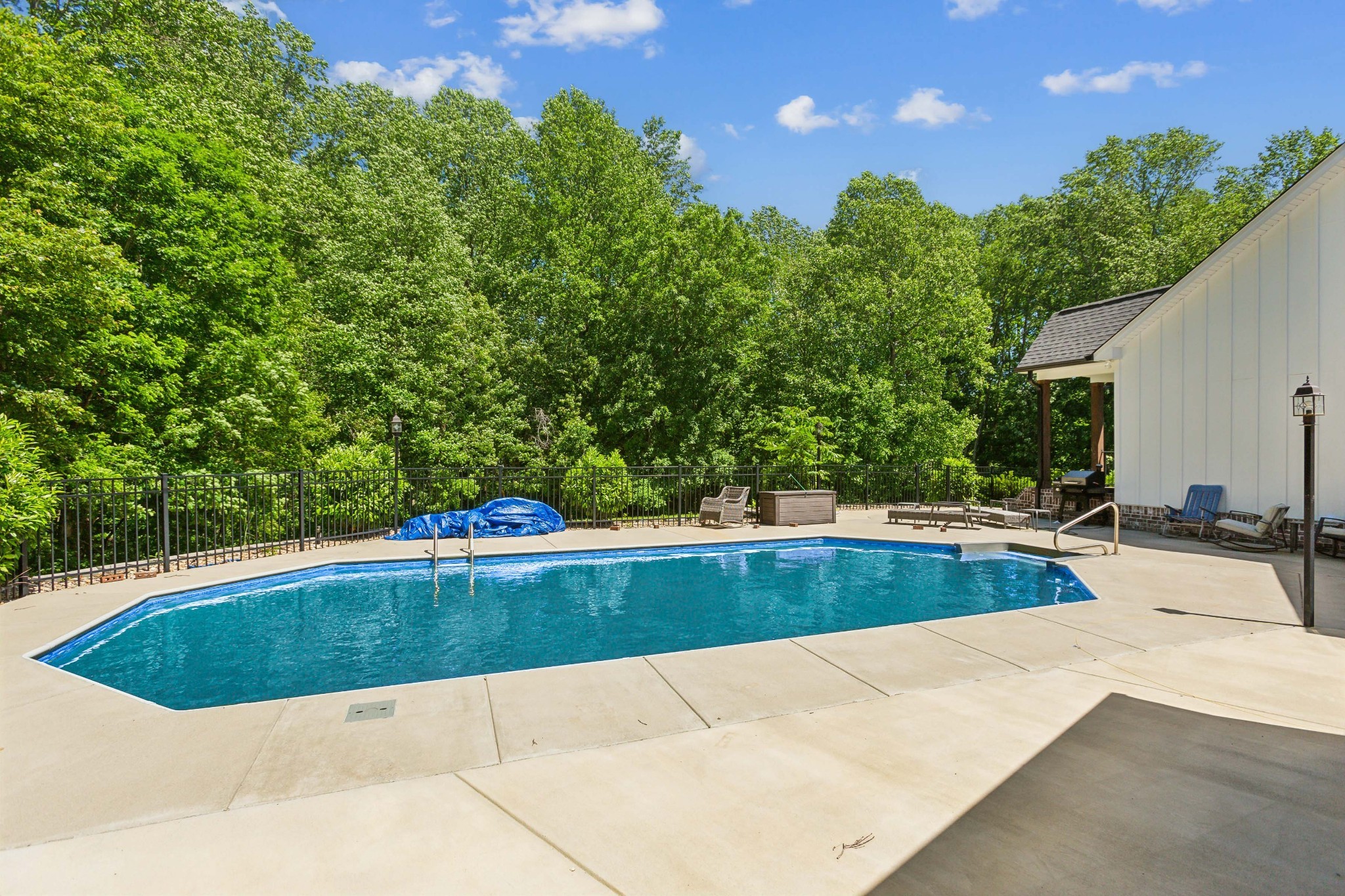 1930 Williams Road Lafayette TN 37083