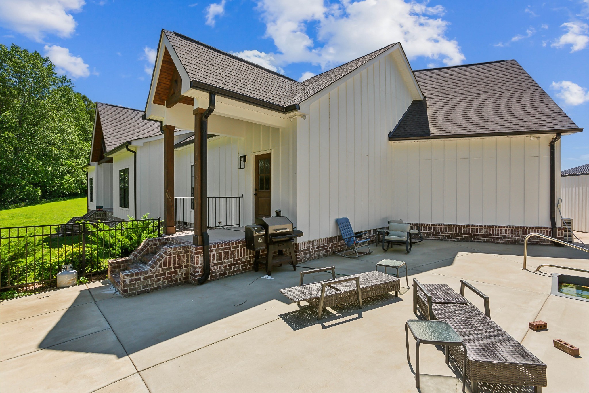 1930 Williams Road Lafayette TN 37083