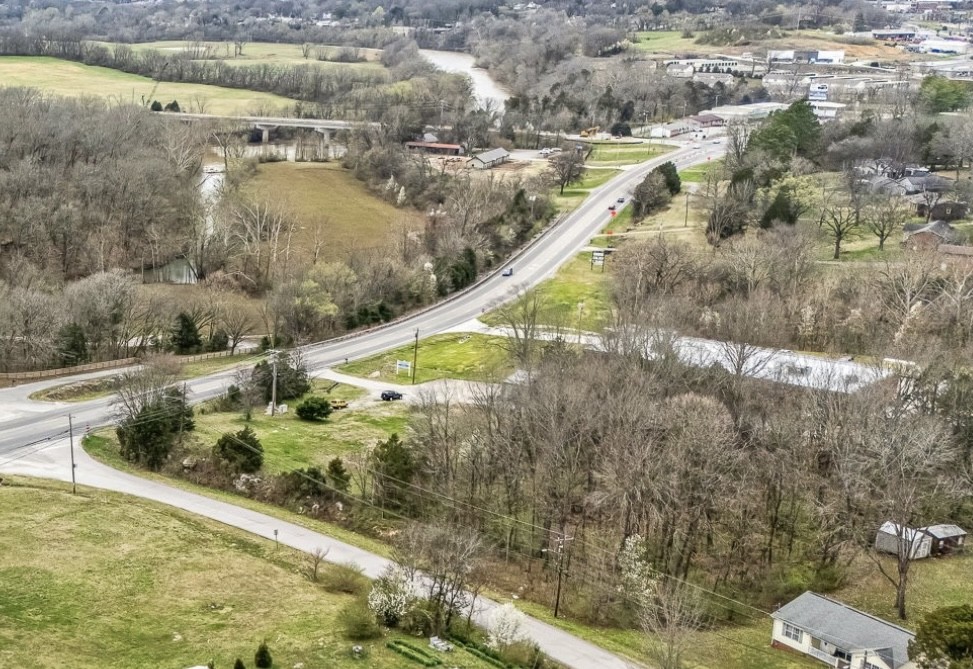 241 Bear Creek Pike Columbia TN 38401