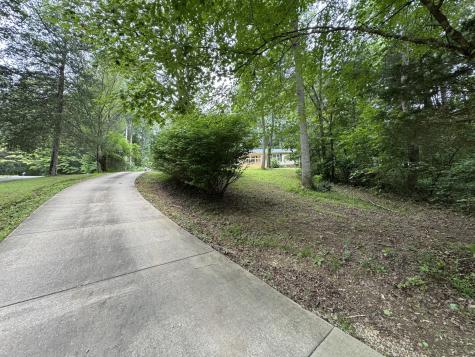 9056 Taylor Cemetery Road Lyles TN 37098