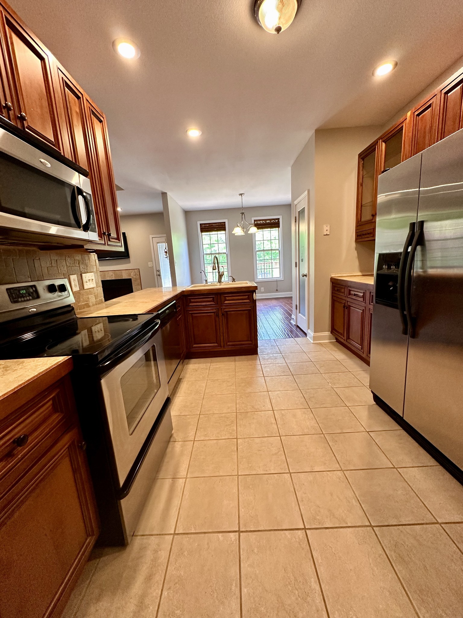1672 Apache Way Clarksville TN 37042