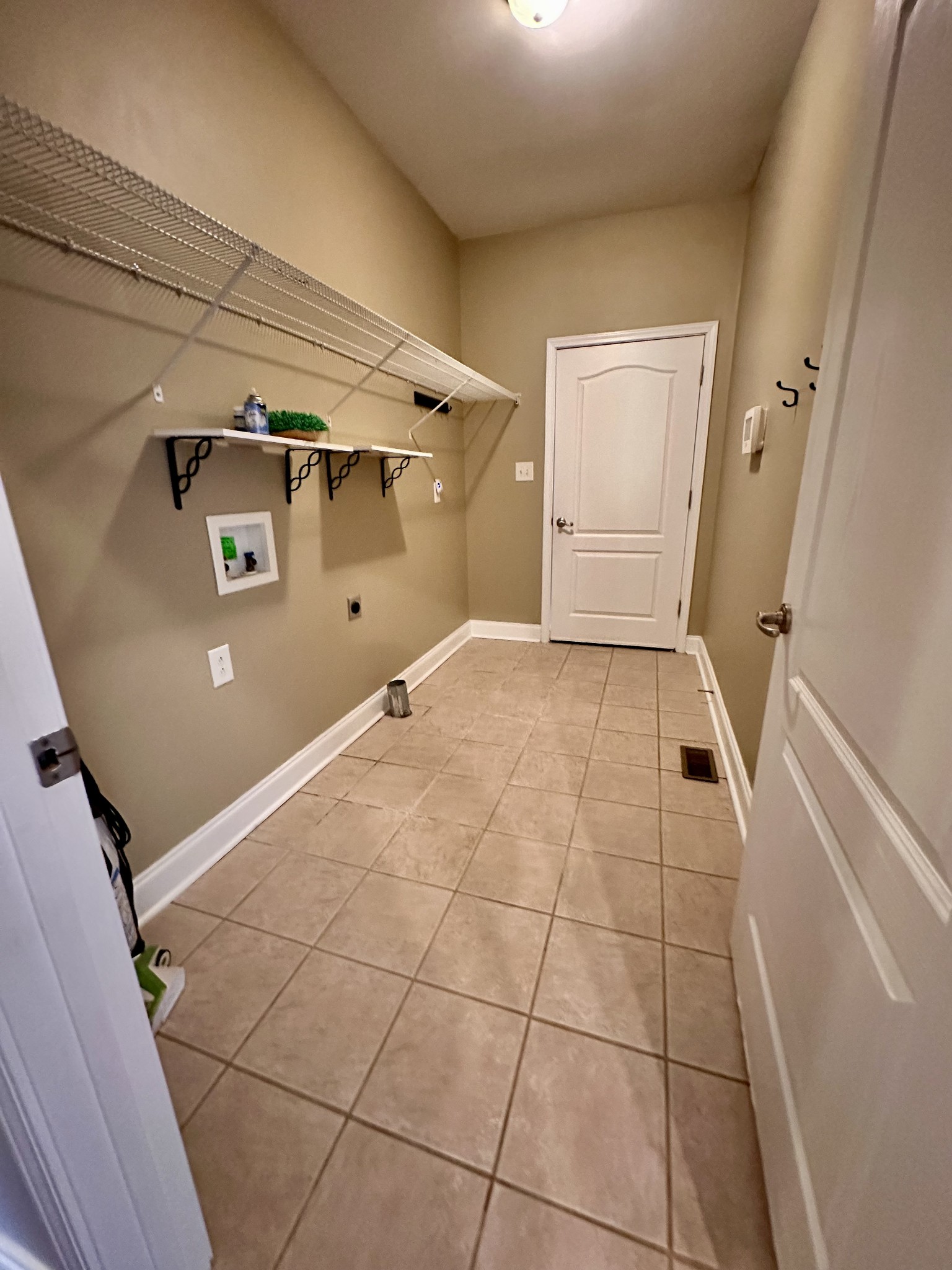 1672 Apache Way Clarksville TN 37042
