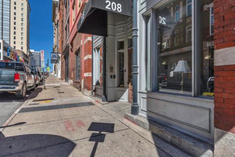 208 3rd Ave, N Nashville TN 37201