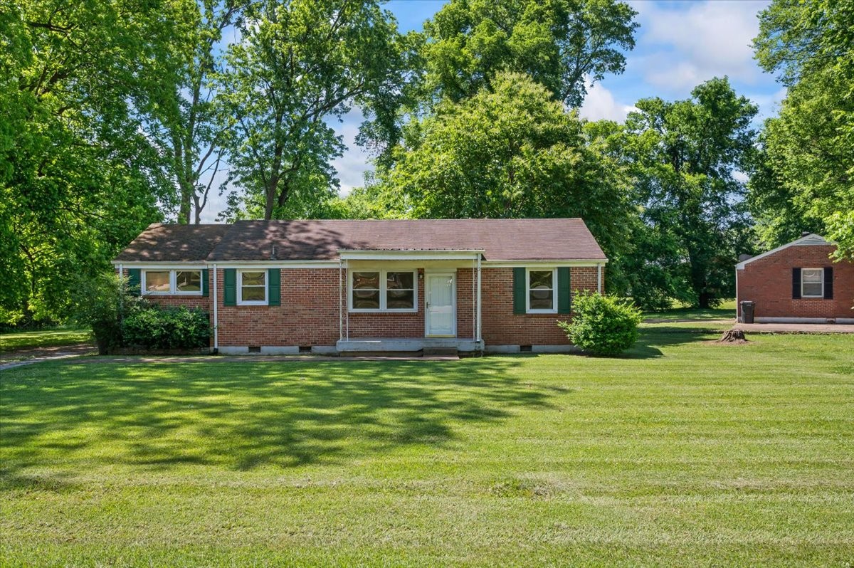 205 Pleasant Drive Columbia TN 38401