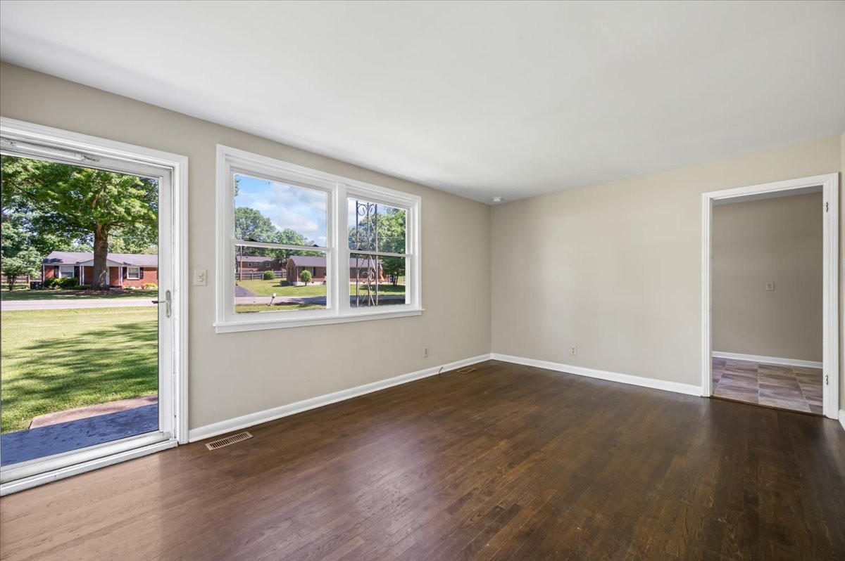 205 Pleasant Drive Columbia TN 38401