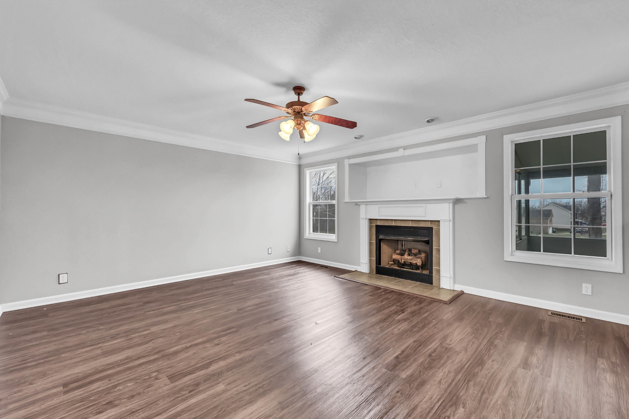 2552 Hattington Drive Clarksville TN 37042