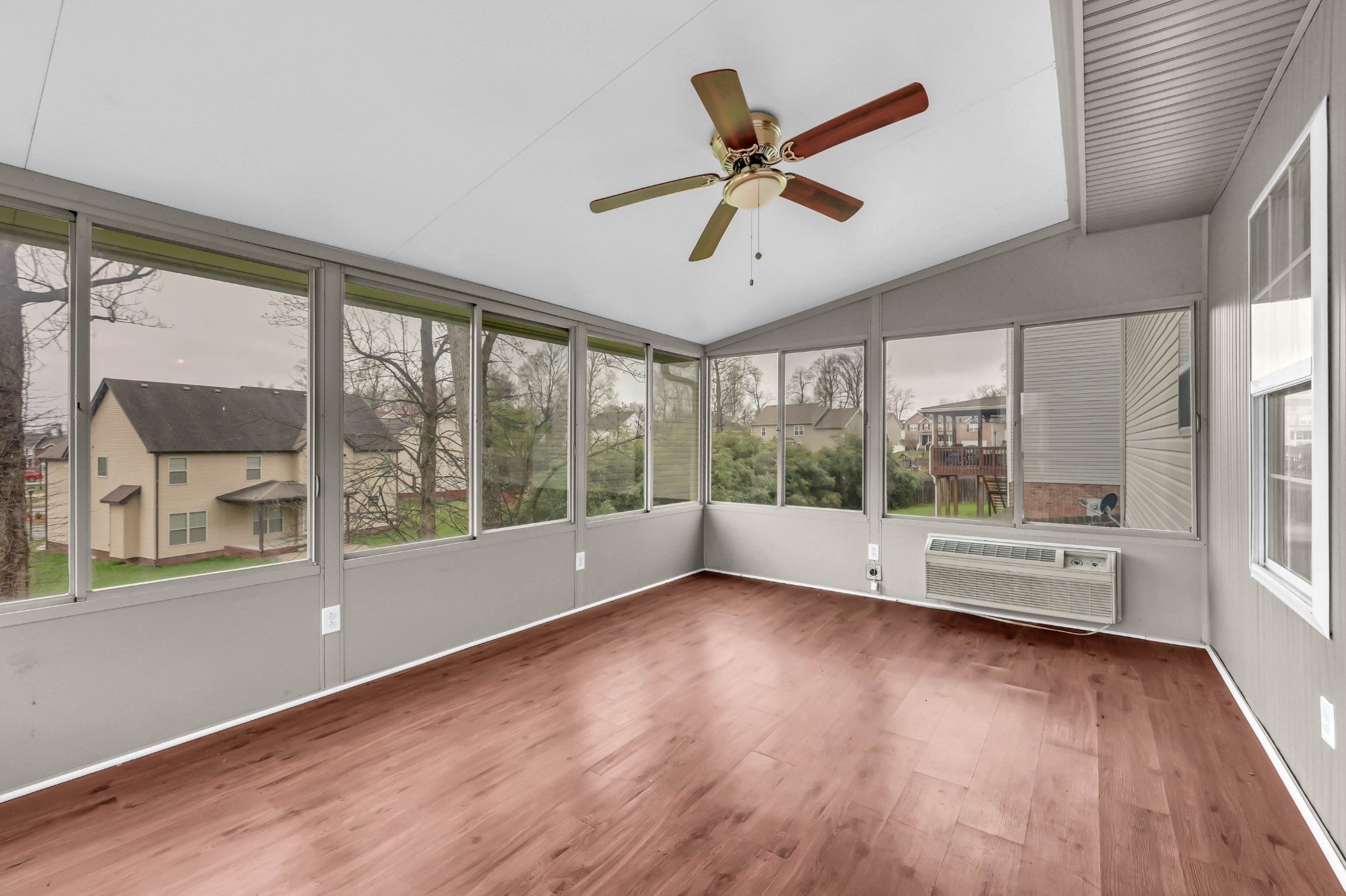 2552 Hattington Drive Clarksville TN 37042
