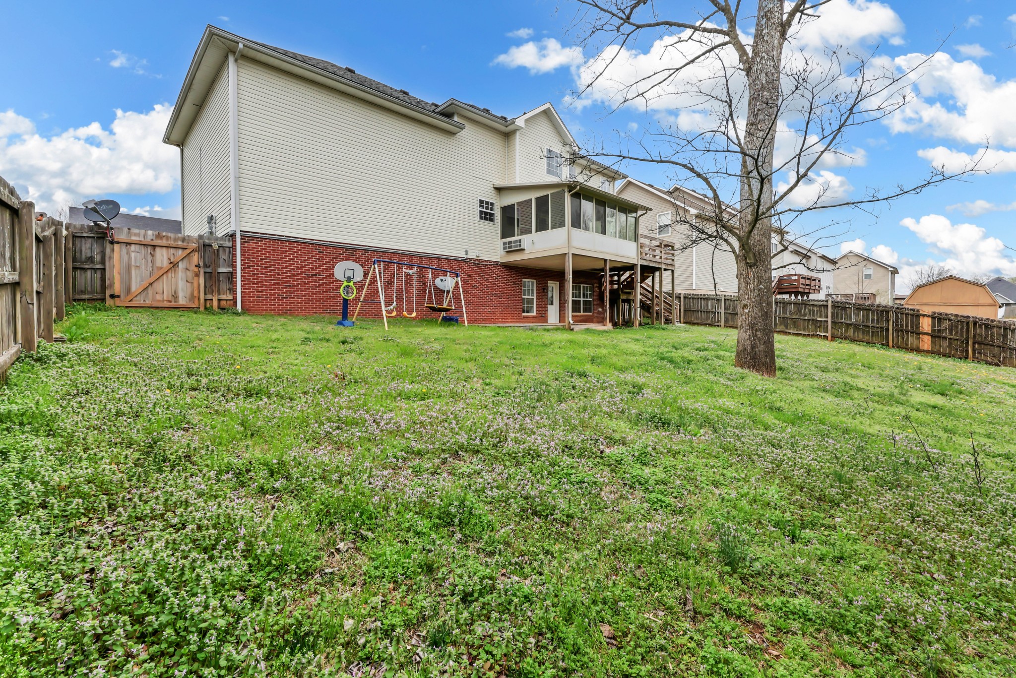 2552 Hattington Drive Clarksville TN 37042