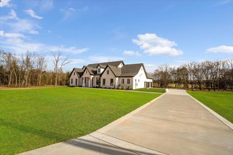 2412 Joe Brown Road Spring Hill TN 37174