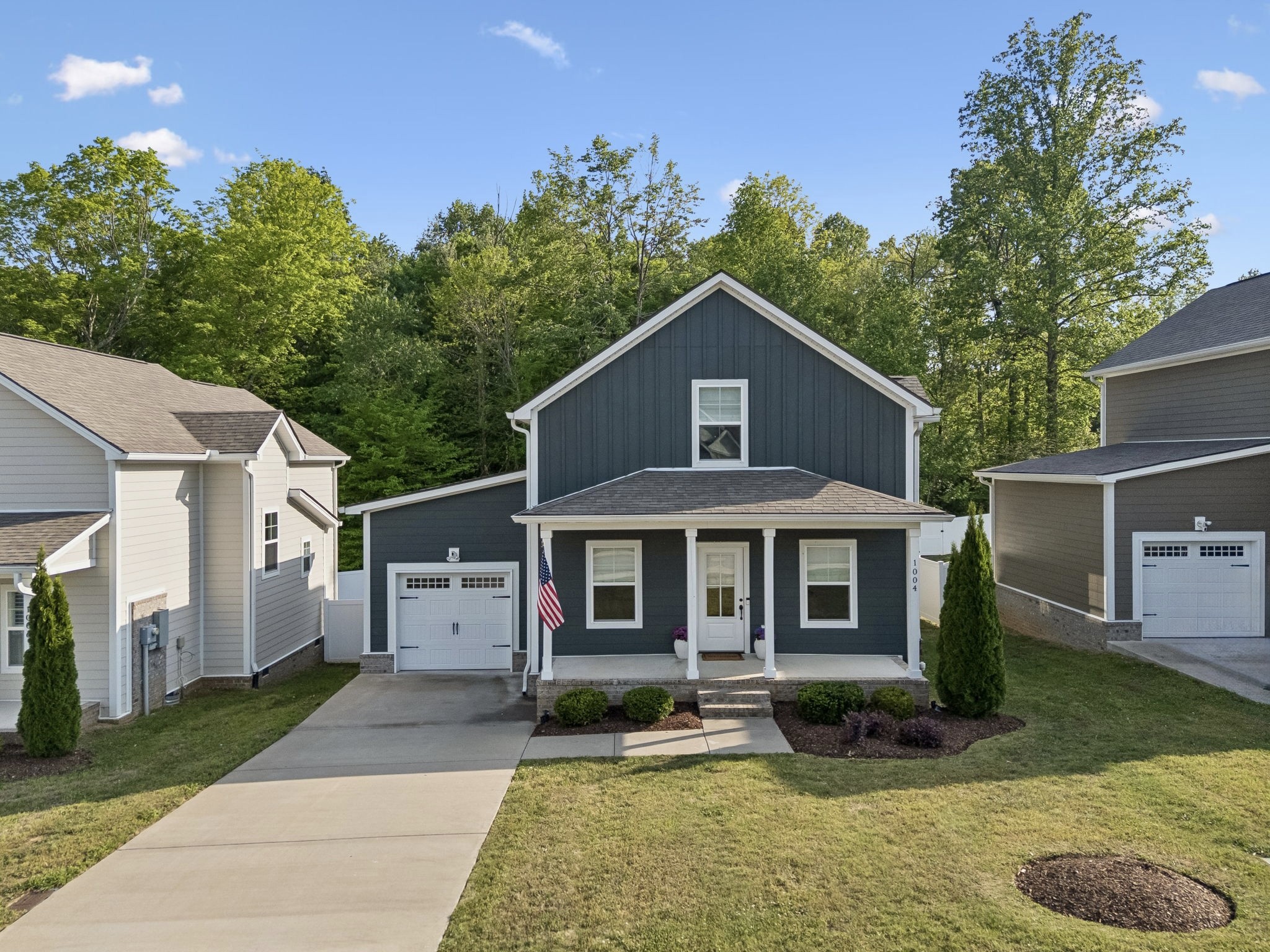 1004 Sycamore Rdg, E Burns TN 37029