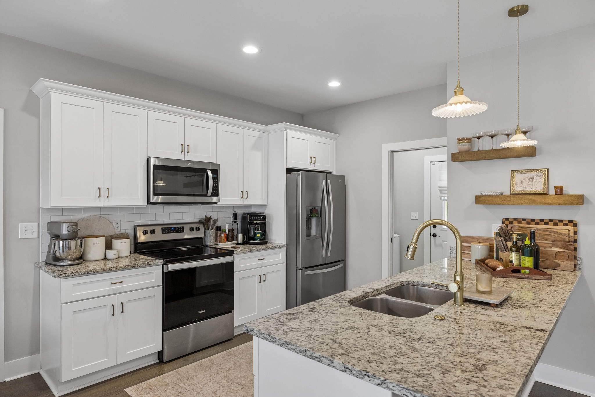1004 Sycamore Rdg, E Burns TN 37029