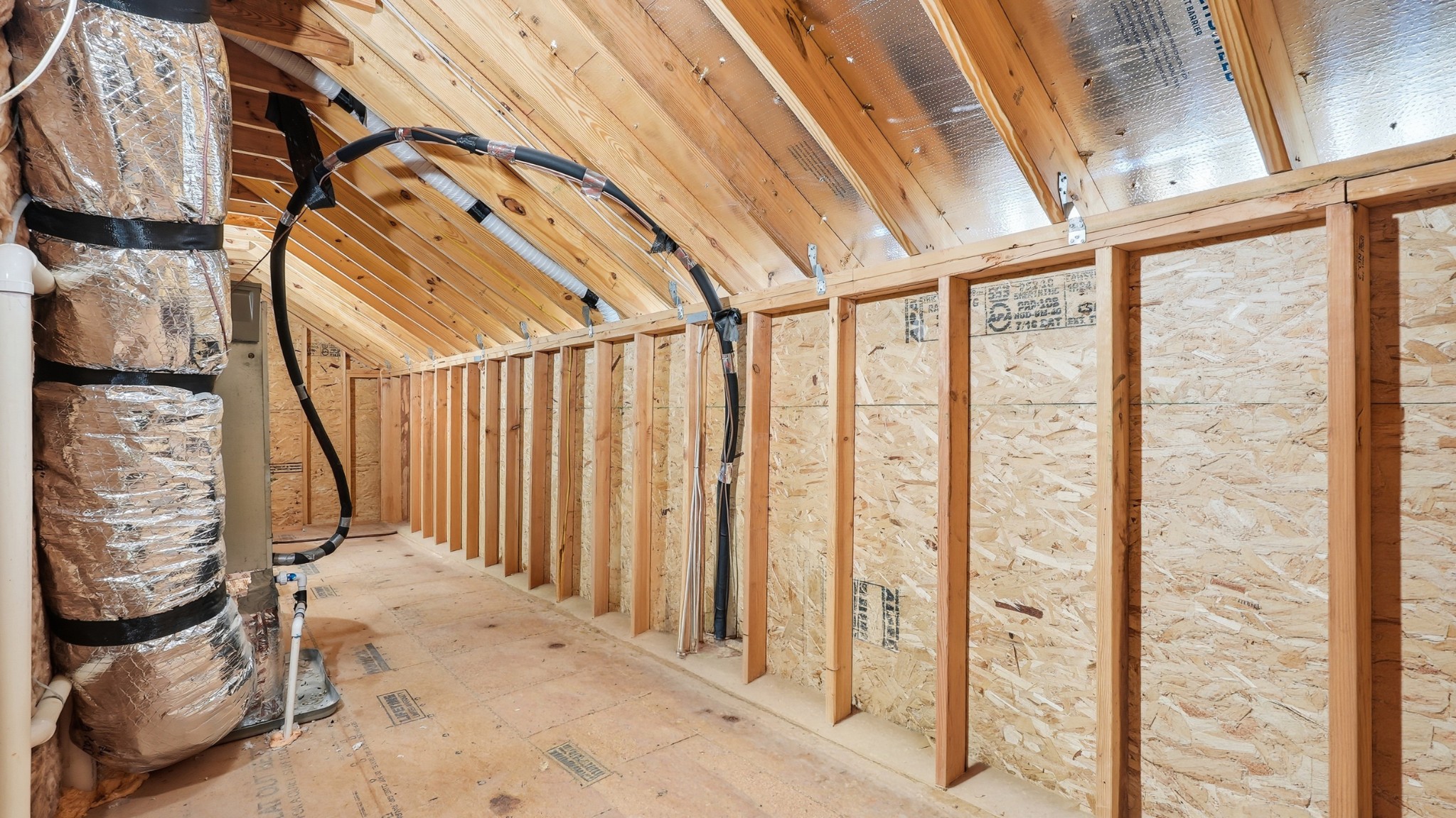 1004 Sycamore Rdg, E Burns TN 37029