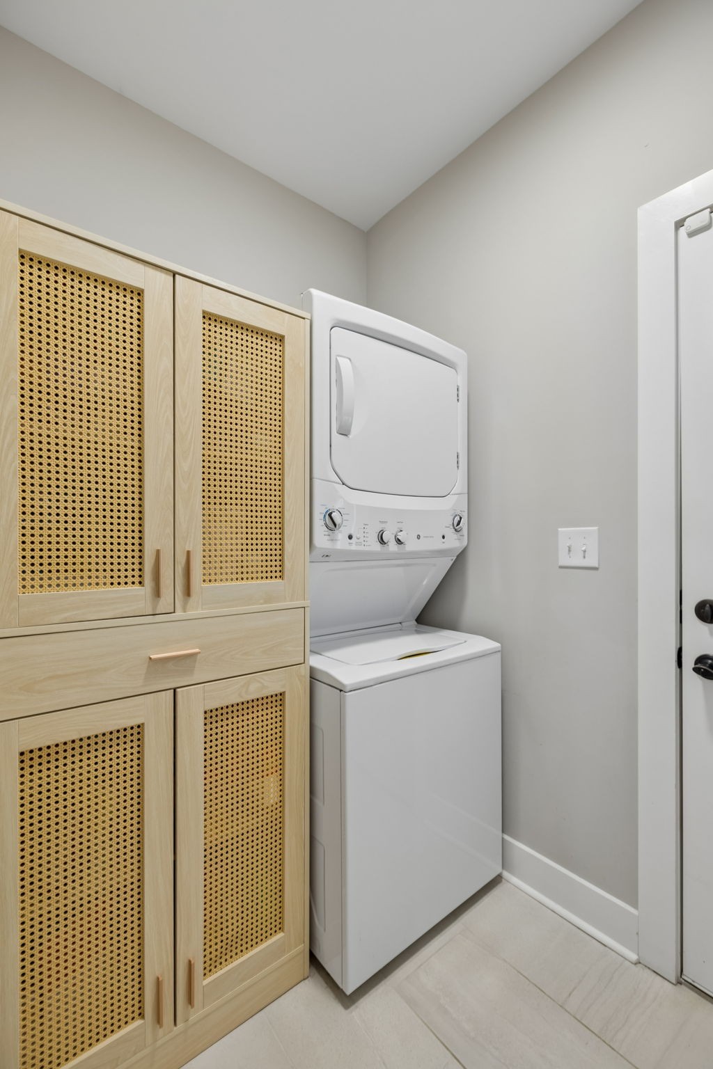 1004 Sycamore Rdg, E Burns TN 37029