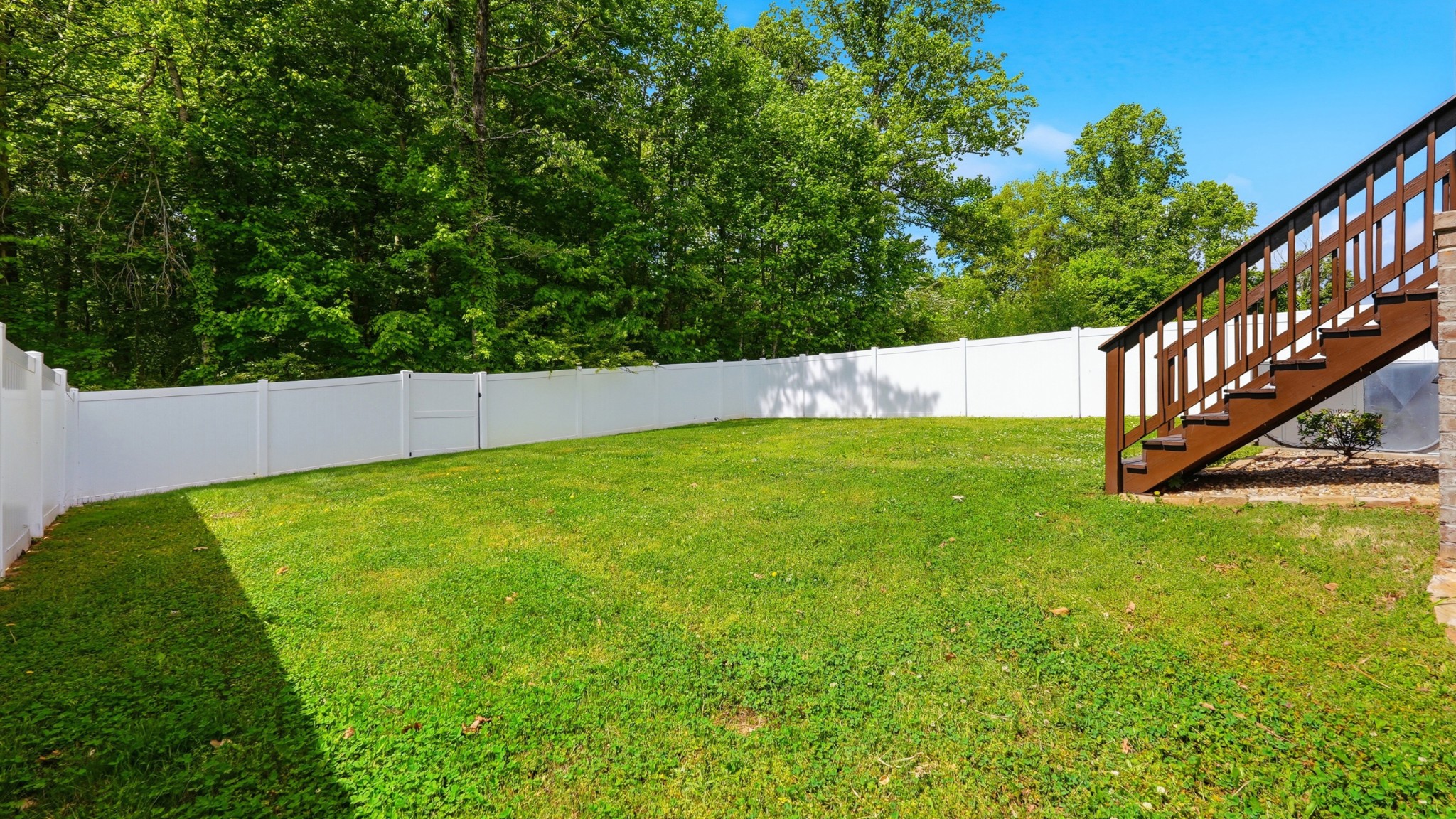 1004 Sycamore Rdg, E Burns TN 37029