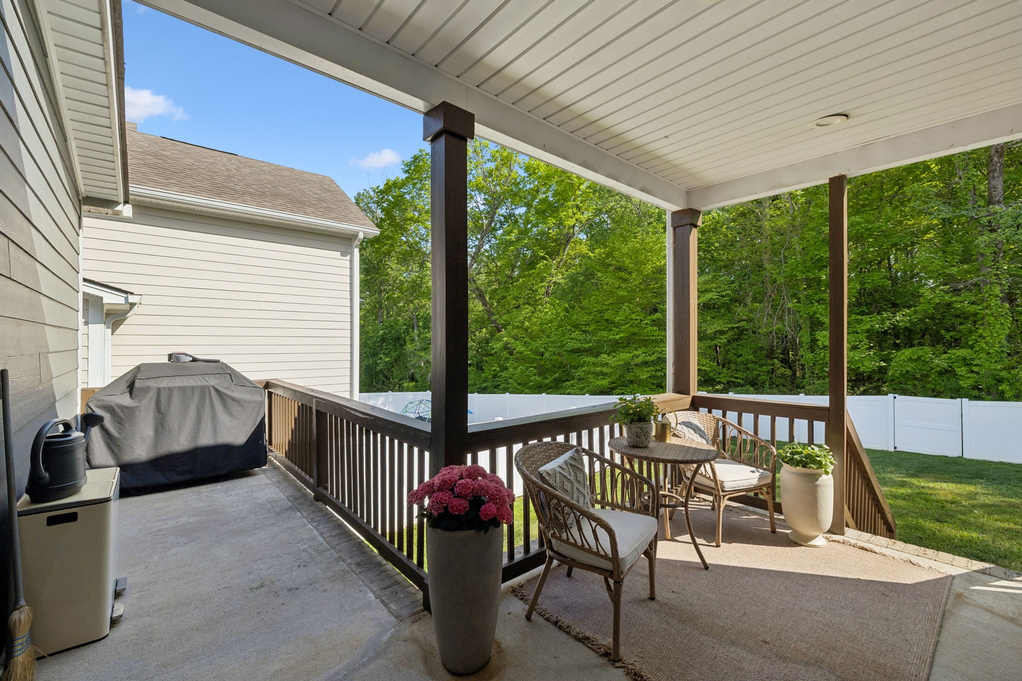 1004 Sycamore Rdg, E Burns TN 37029
