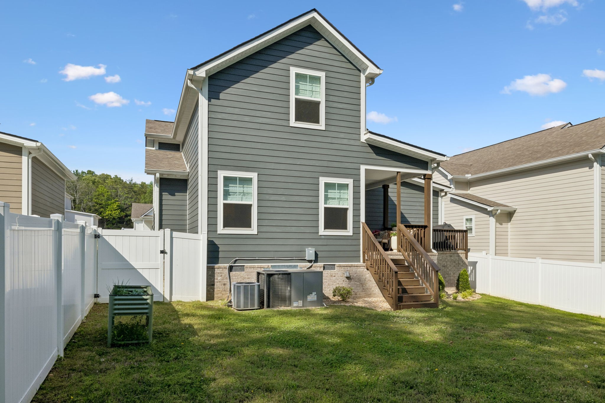 1004 Sycamore Rdg, E Burns TN 37029