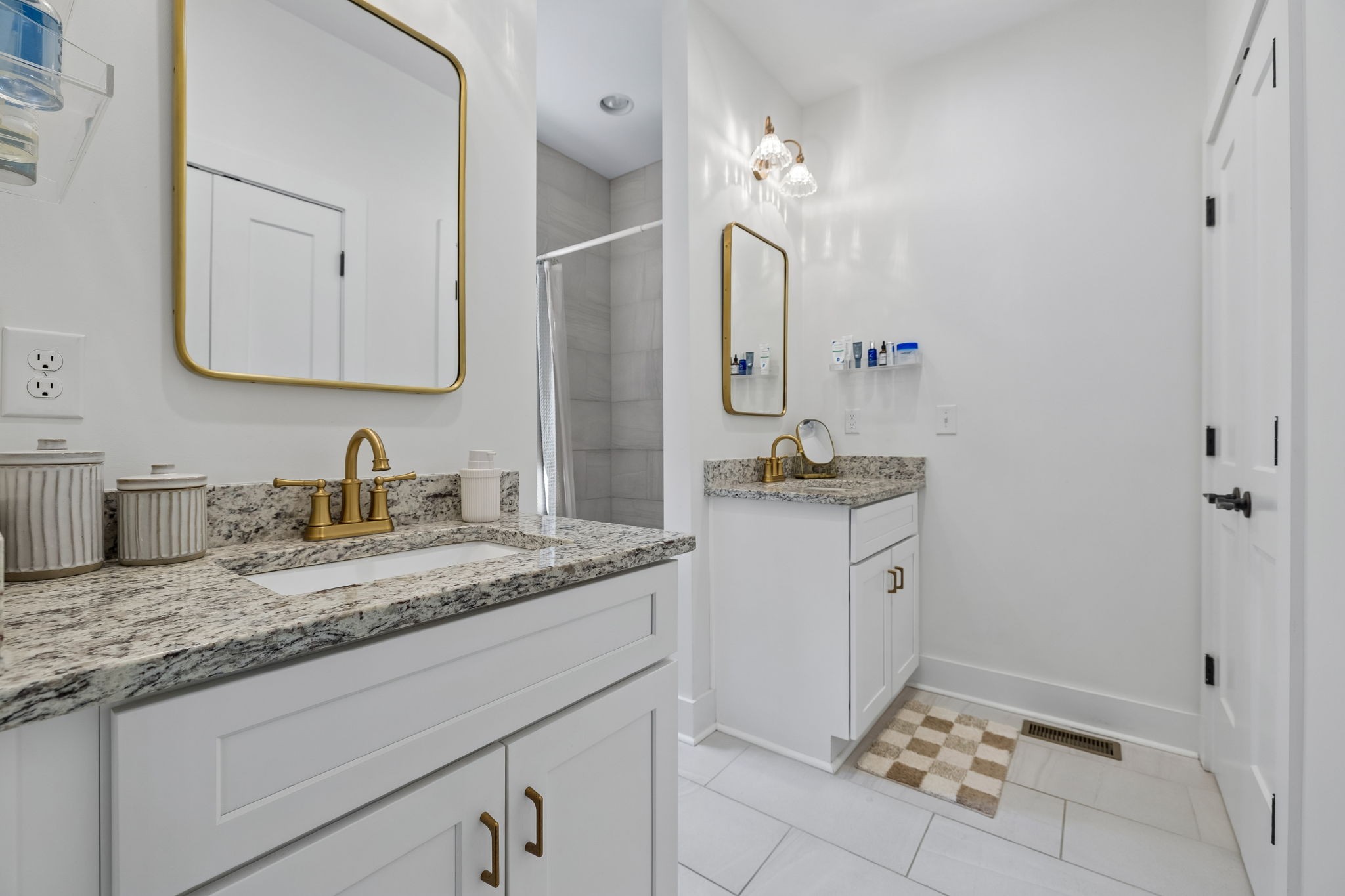1004 Sycamore Rdg, E Burns TN 37029