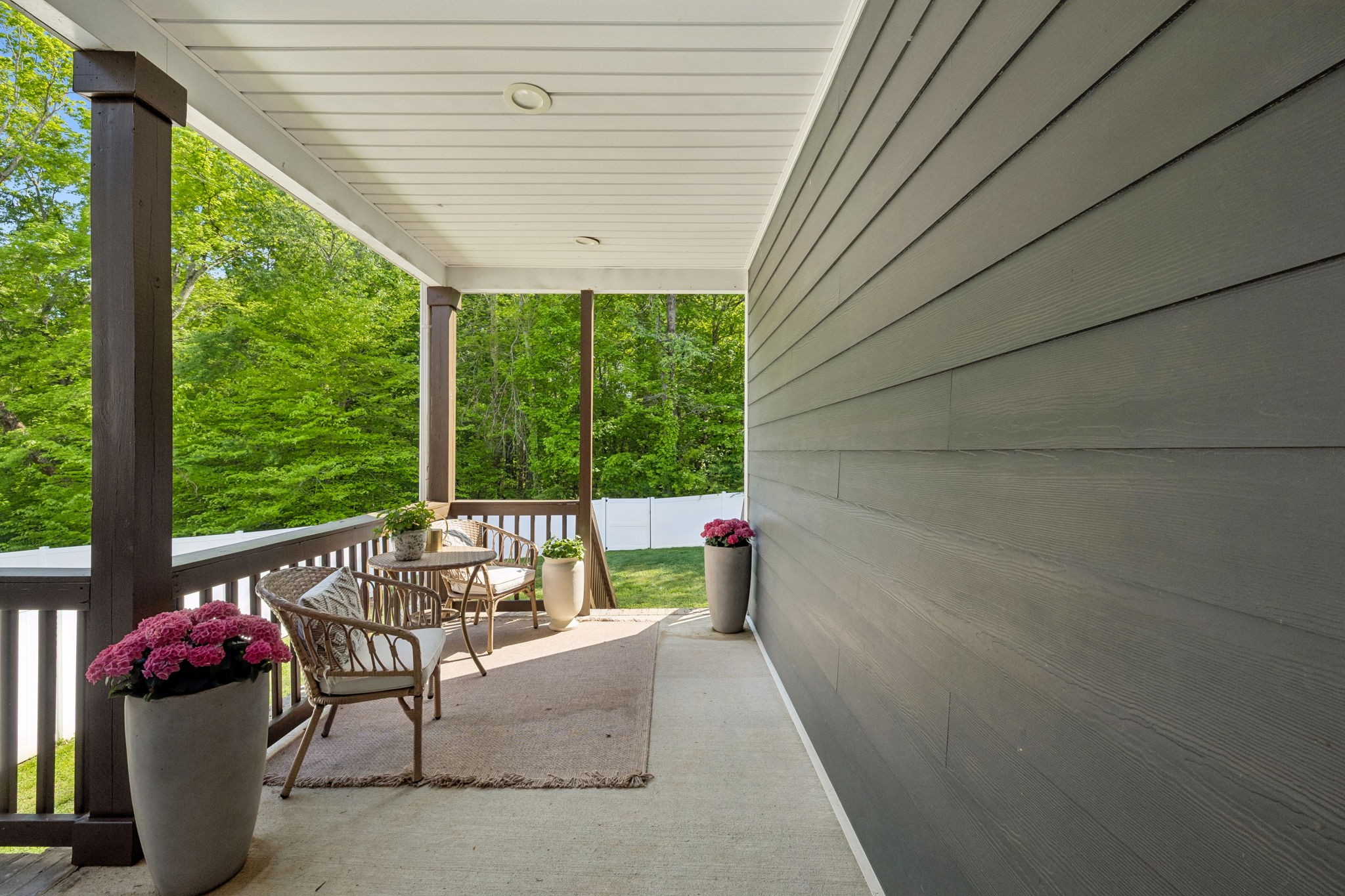1004 Sycamore Rdg, E Burns TN 37029