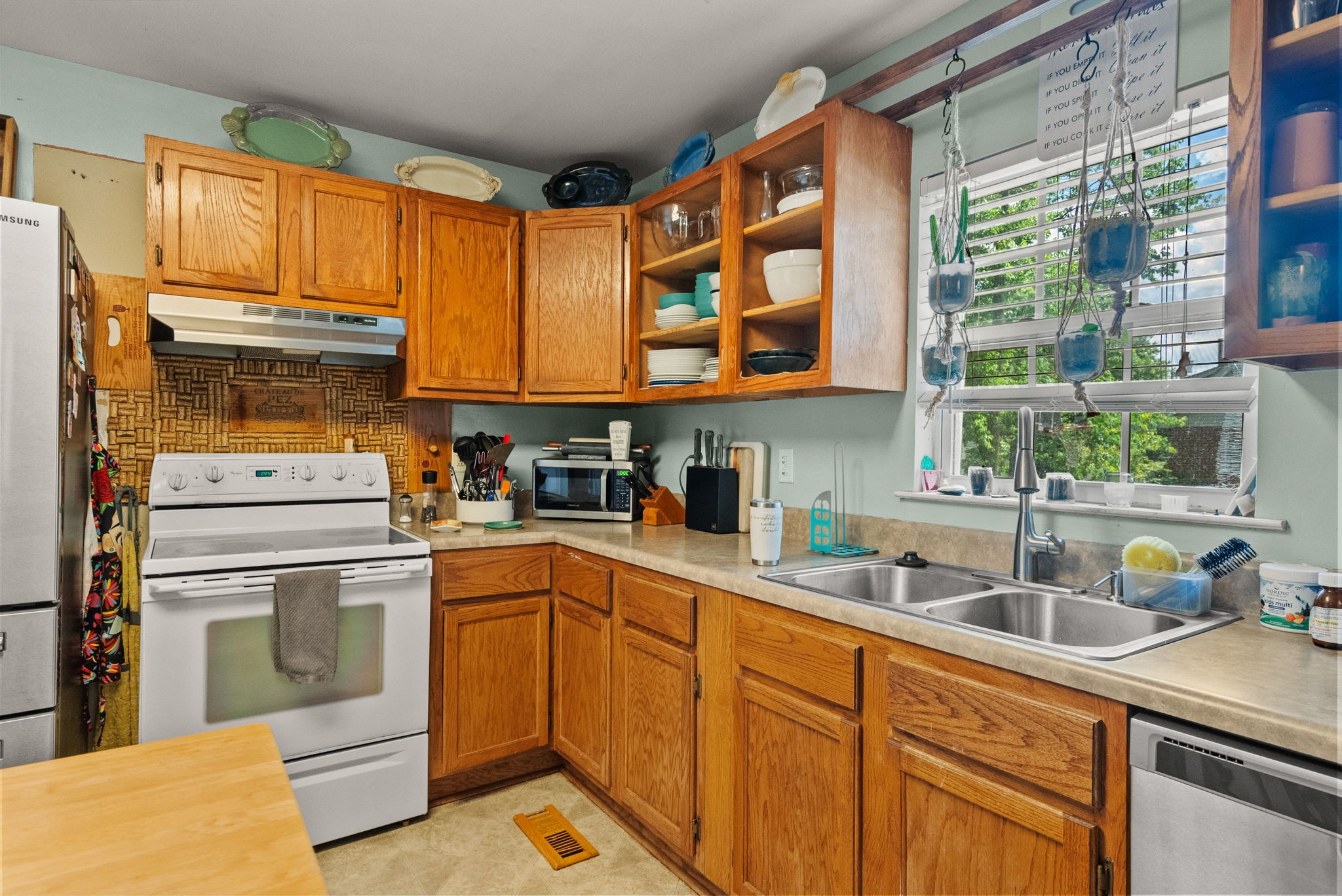 1098 Old Dickerson Pike Goodlettsville TN 37072