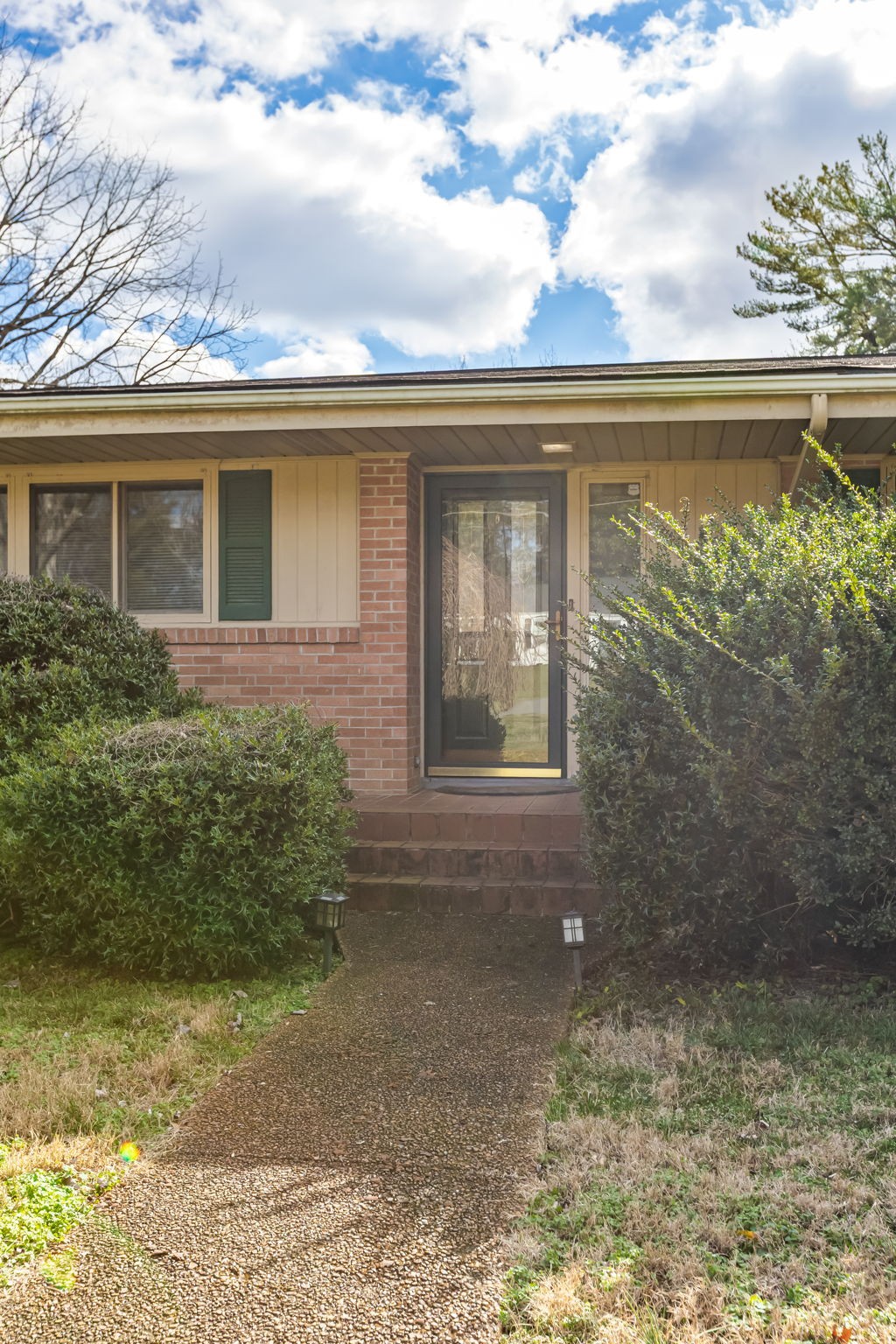 212 Pineview Street Shelbyville TN 37160