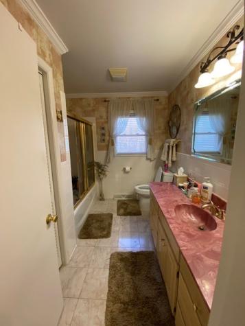 12111/2 Whitney Drive Columbia TN 38401