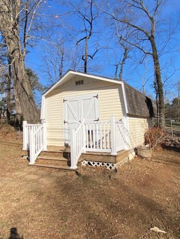 12111/2 Whitney Drive Columbia TN 38401