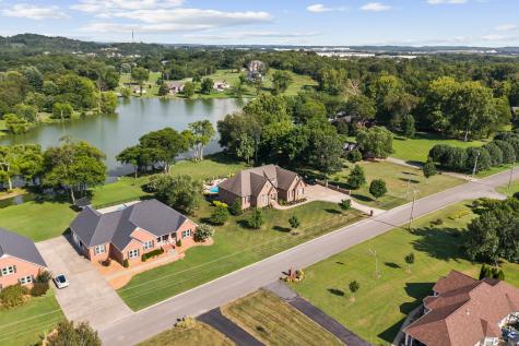 2465 Lakeshore Drive Spring Hill TN 37174