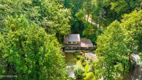 3127 Emerald Springs Loop Sevierville TN 37862