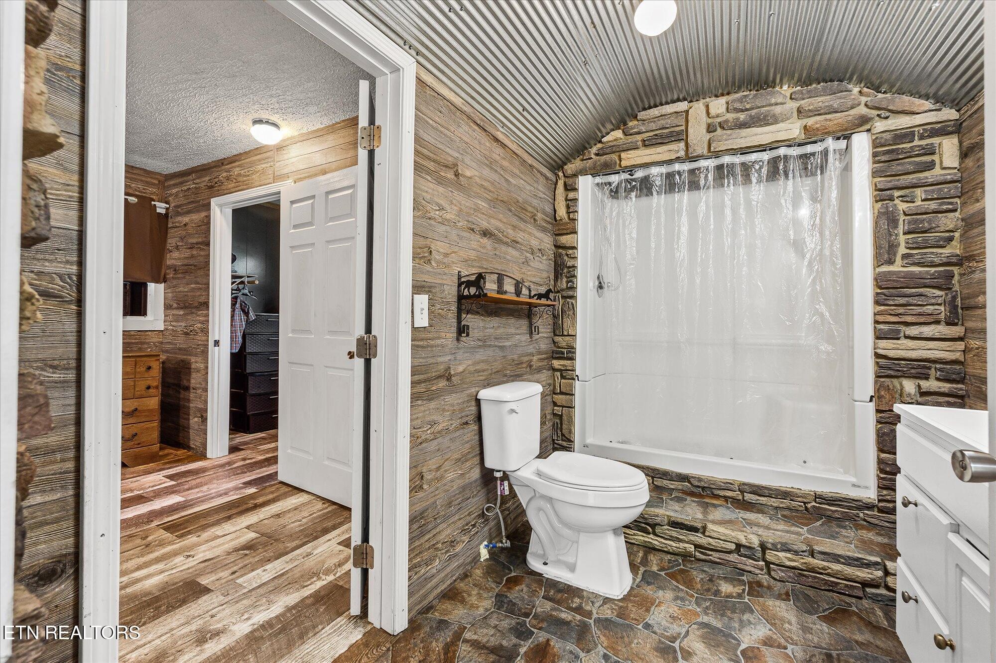 111 Guffey Lane Jamestown TN 38556