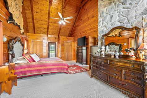 1668 Link Road New Johnsonville TN 37134