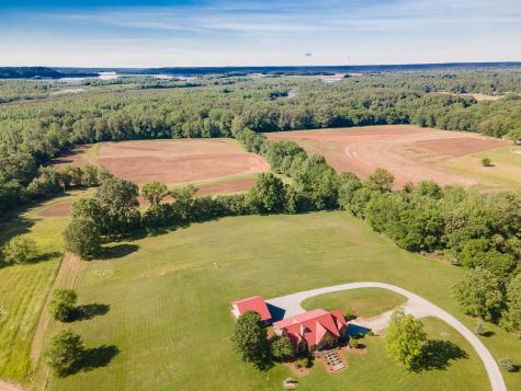 1668 Link Road New Johnsonville TN 37134