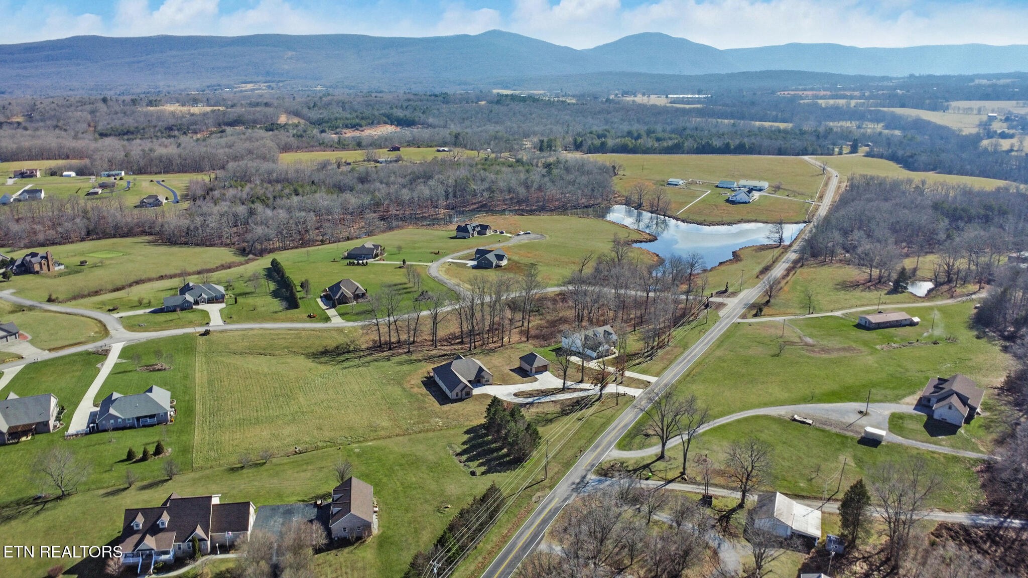 5843 Dunbar Road Crossville TN 38572