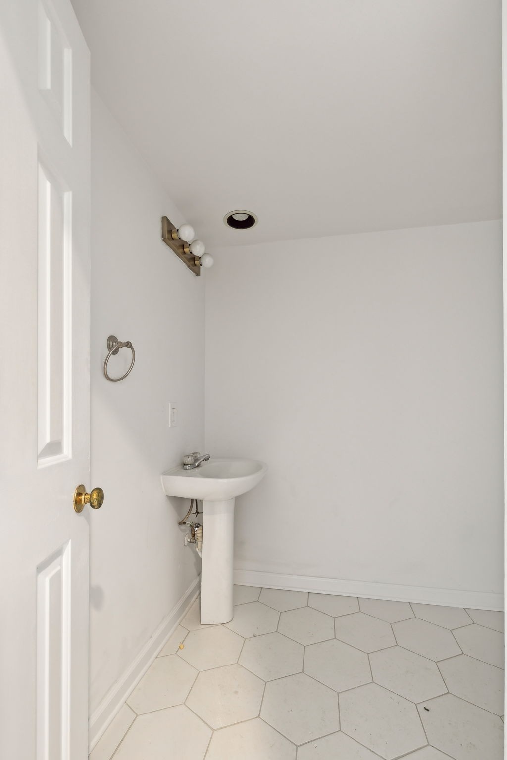 217 Walton Ferry Road Hendersonville TN 37075