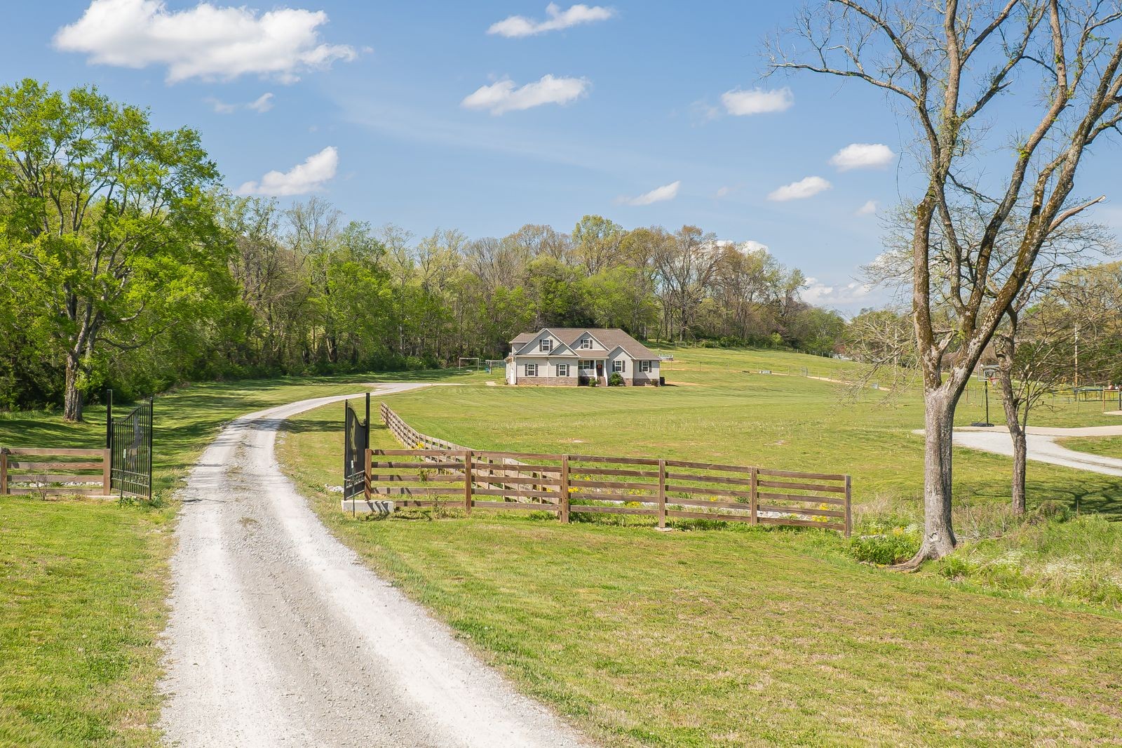 3036 Valley Creek Road Culleoka TN 38451
