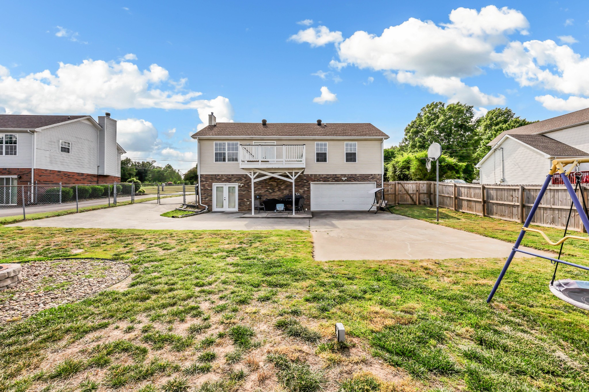 905 Dolphin Lane Clarksville TN 37043