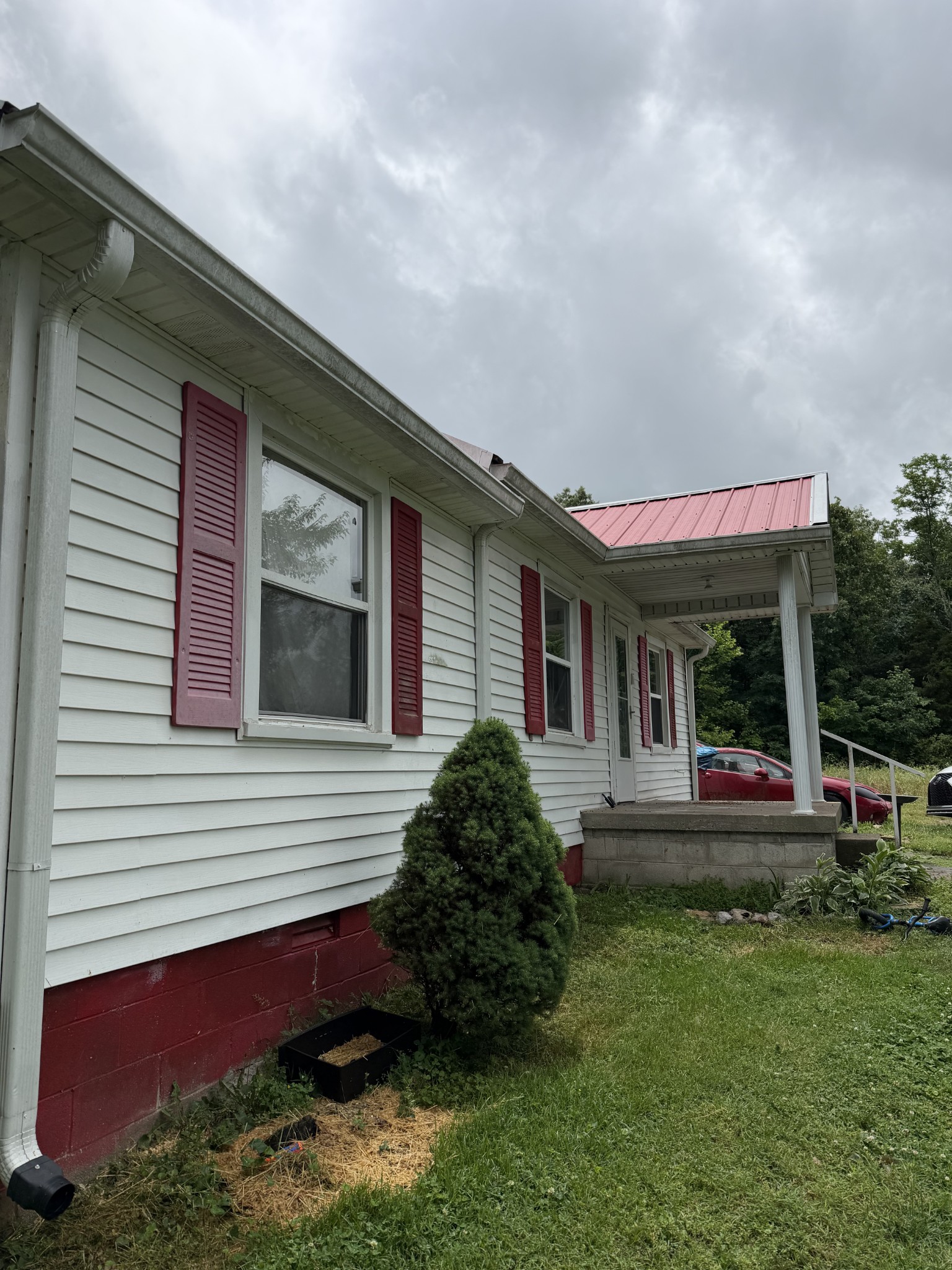 1320 Smiley Troutt Road Westmoreland TN 37186