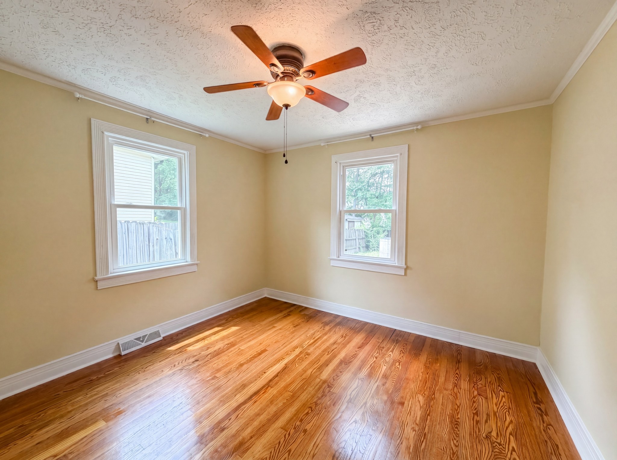 1820 Figures Avenue Columbia TN 38401