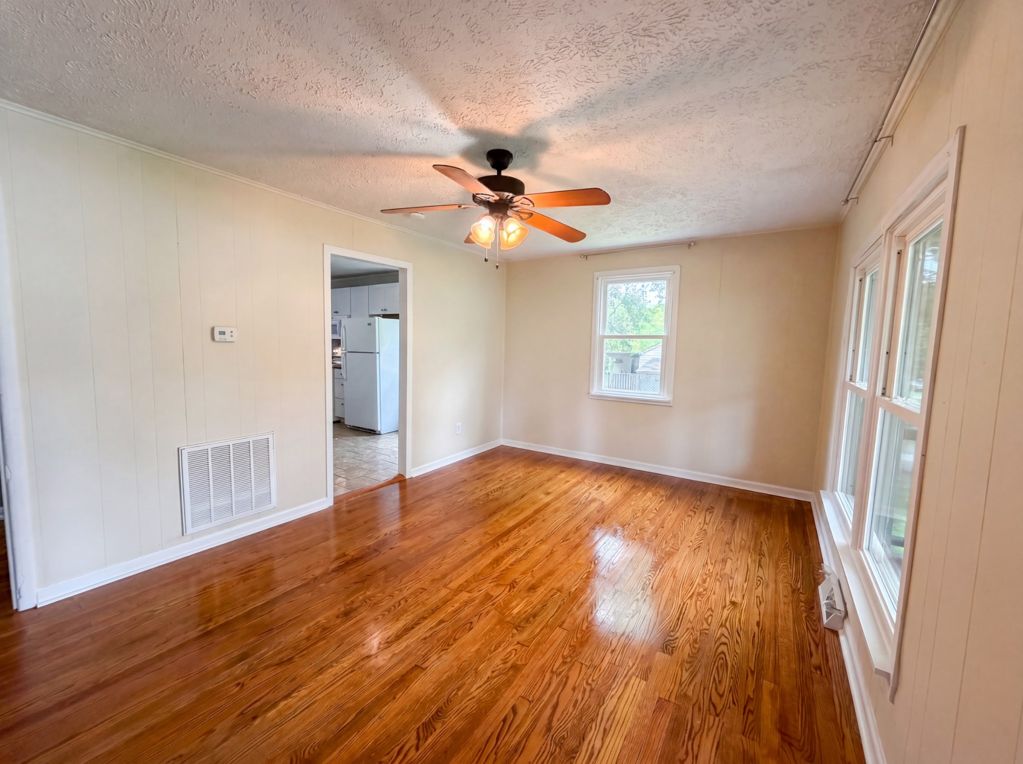1820 Figures Avenue Columbia TN 38401
