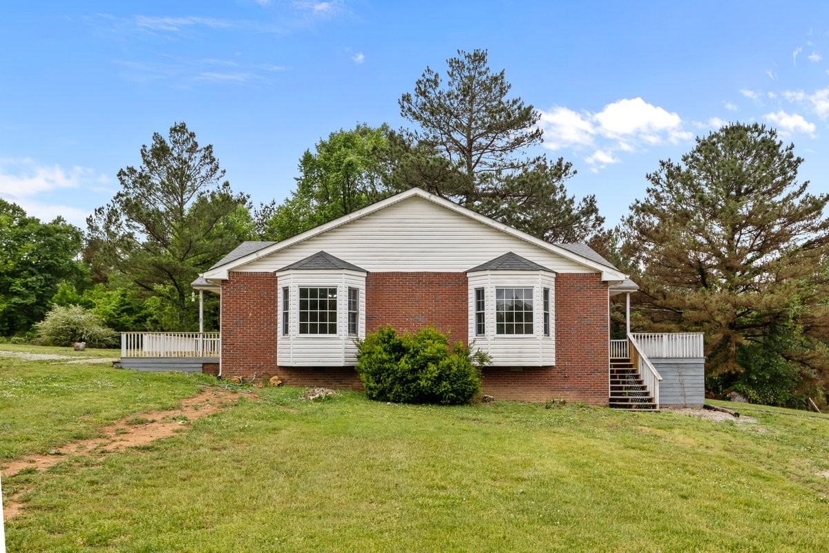 4131 Highway 48, N Charlotte TN 37036