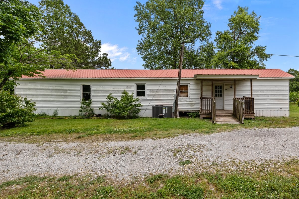 4131 Highway 48, N Charlotte TN 37036