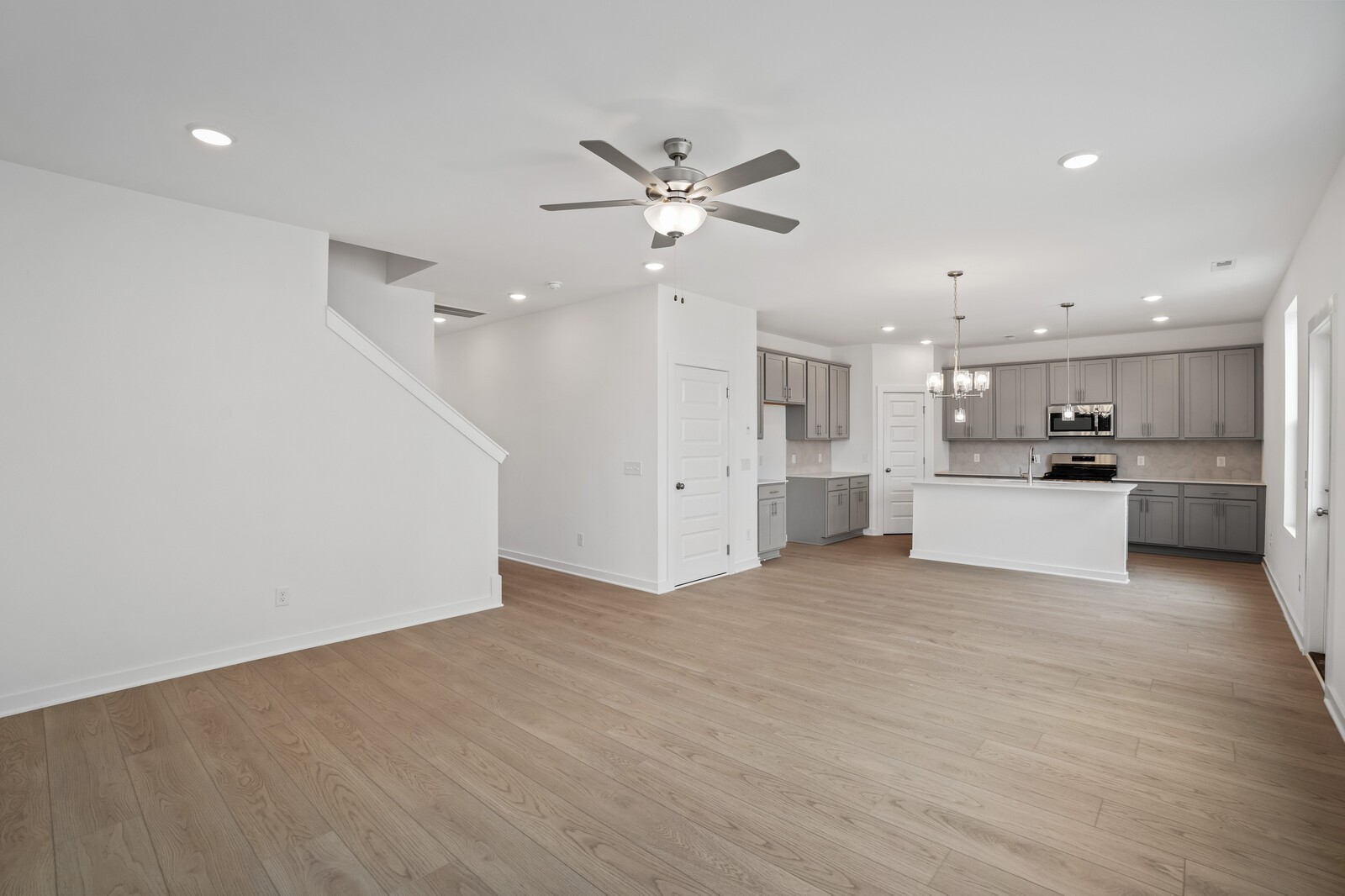 8004 Netterfield Drive White House TN 37188
