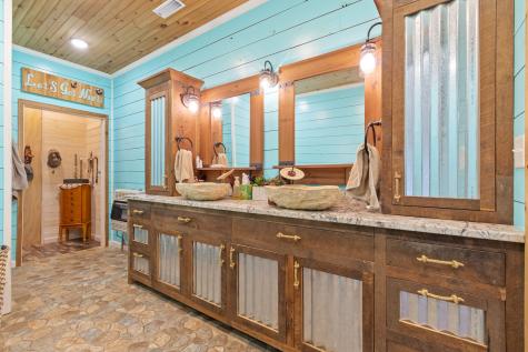 5123 Steam Mill Hollow Road Williamsport TN 38487