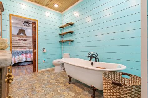 5123 Steam Mill Hollow Road Williamsport TN 38487