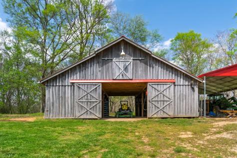 5123 Steam Mill Hollow Road Williamsport TN 38487
