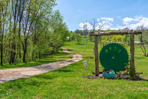 5123 Steam Mill Hollow Road Williamsport TN 38487
