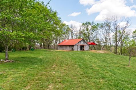 5123 Steam Mill Hollow Road Williamsport TN 38487