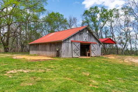 5123 Steam Mill Hollow Road Williamsport TN 38487