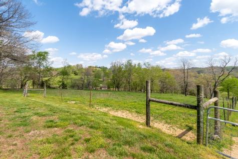 5123 Steam Mill Hollow Road Williamsport TN 38487