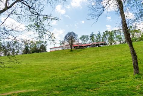 5123 Steam Mill Hollow Road Williamsport TN 38487