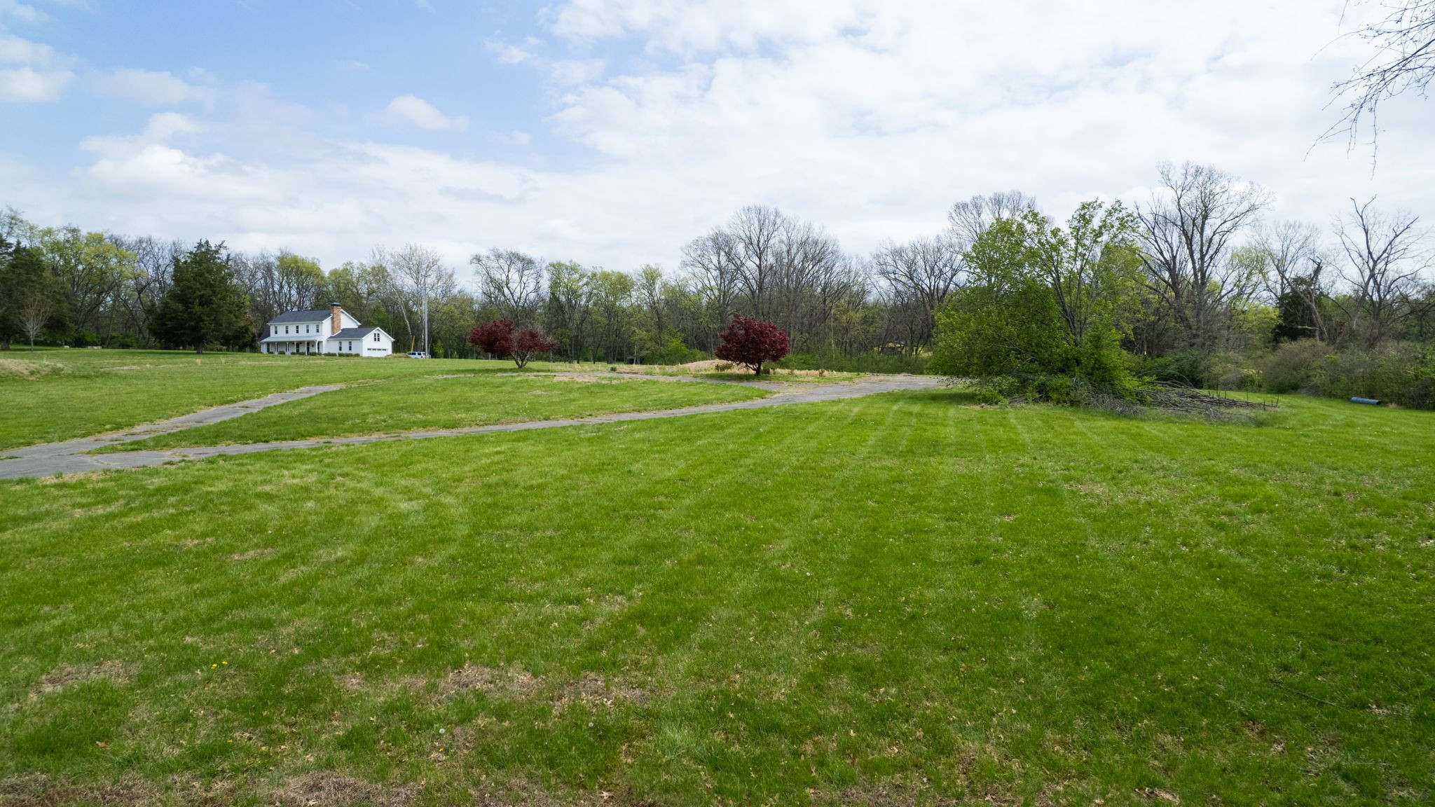 712 New Shackle Island Road Hendersonville TN 37075